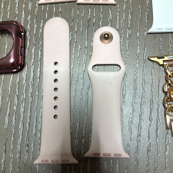 Apple Watch accessories- Never used - Picture 6 of 6
